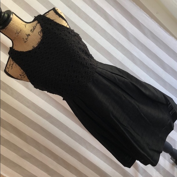 LOFT Dresses & Skirts - Ann Taylor LOFT black linen dress